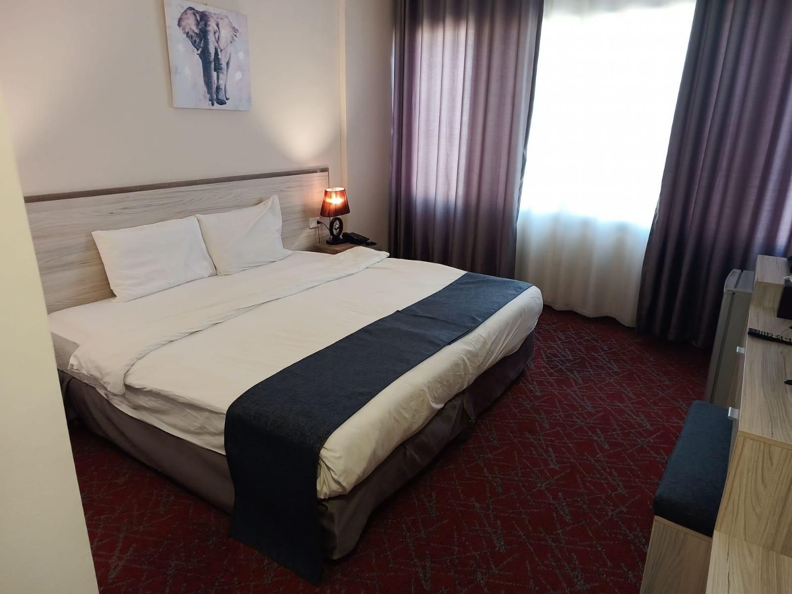 Standard Room with King Bed