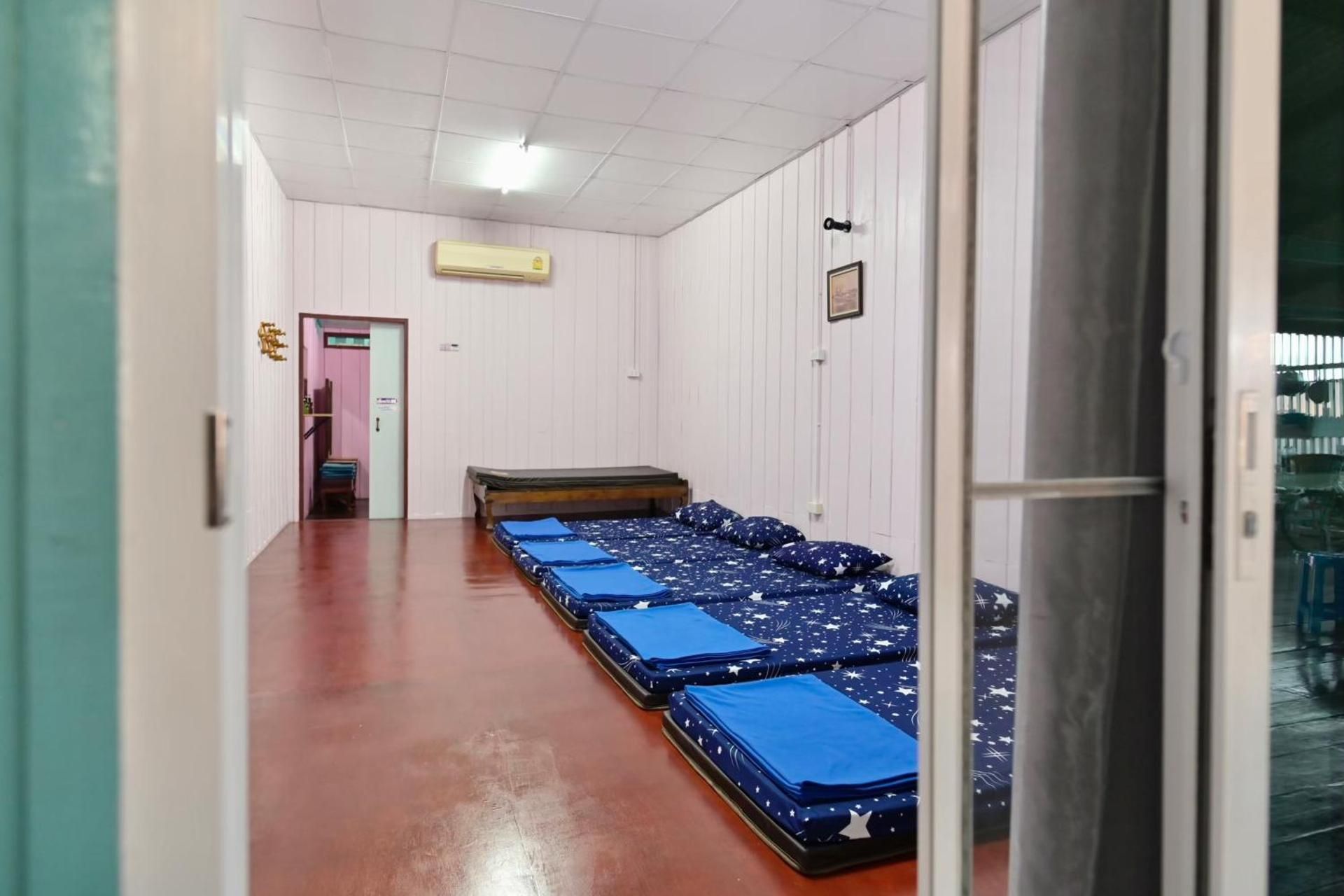 Quadruple Room with Private Bathroom