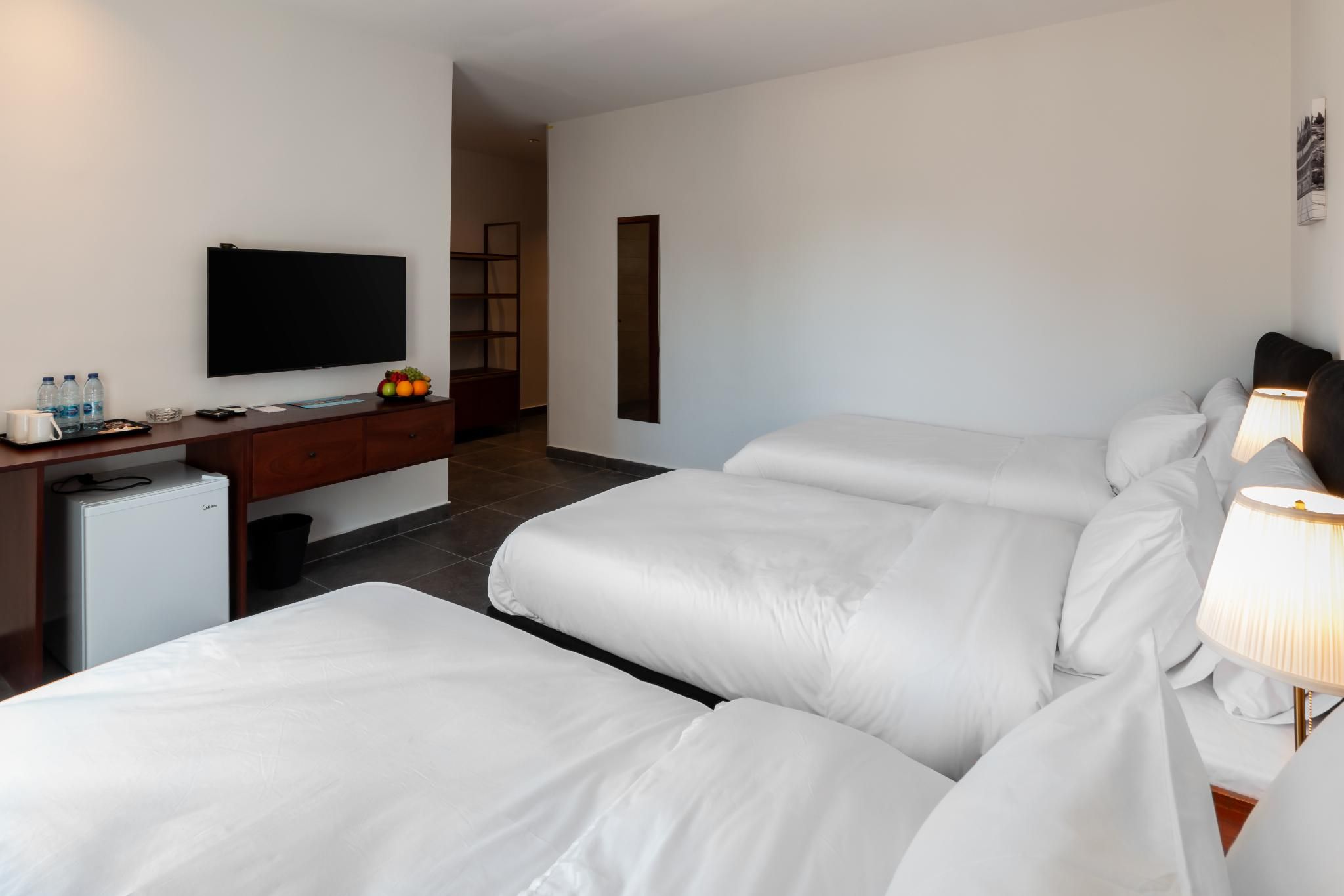 Triple Deluxe Room