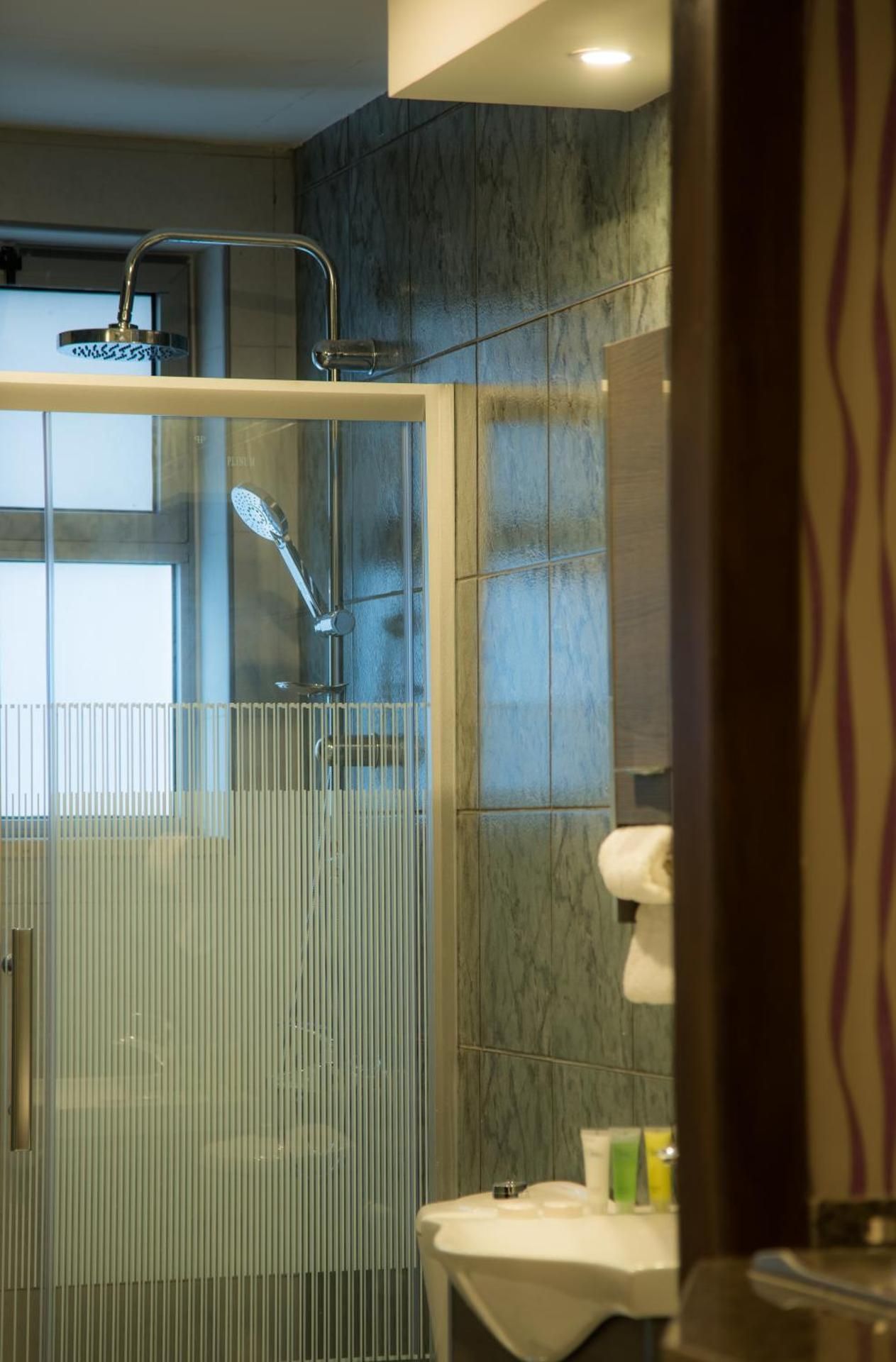 Two-Bedroom Deluxe Apartment