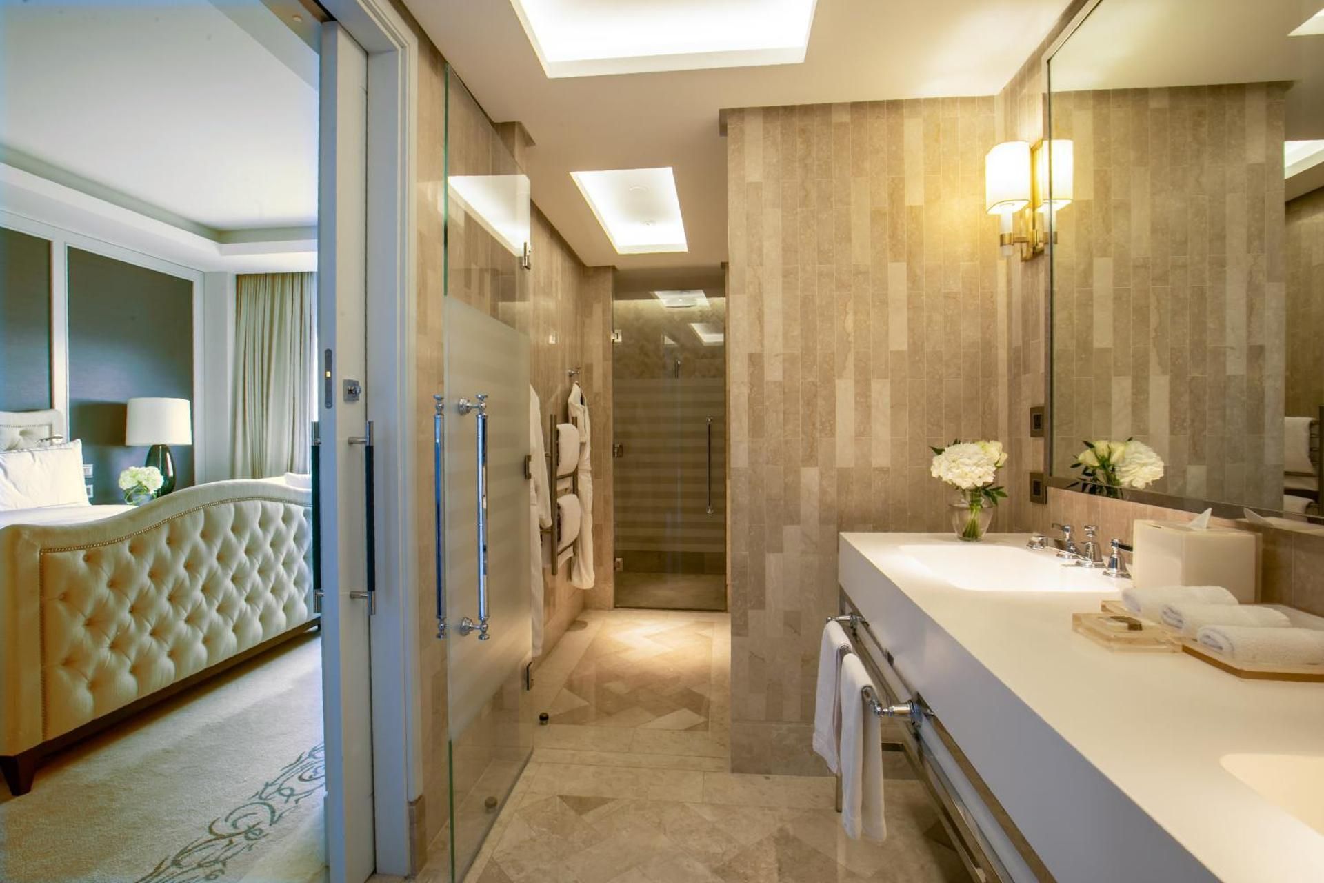 One Bedroom Suite Smoking