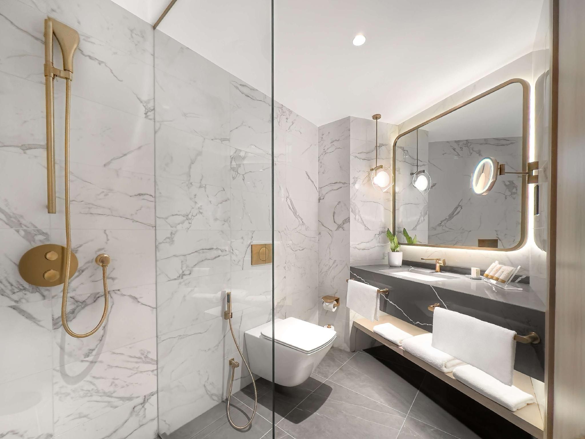 King Deluxe Room with City View