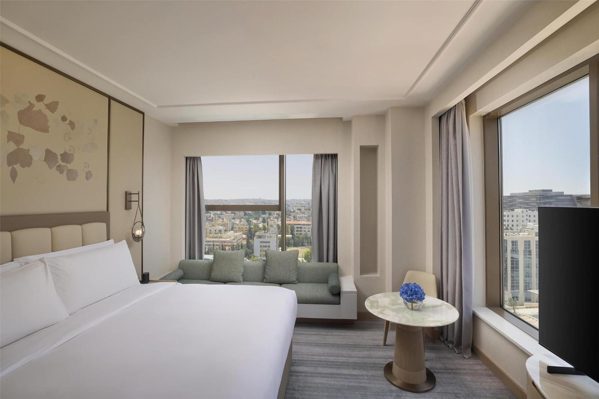 King Club Signia One Bedroom Suite