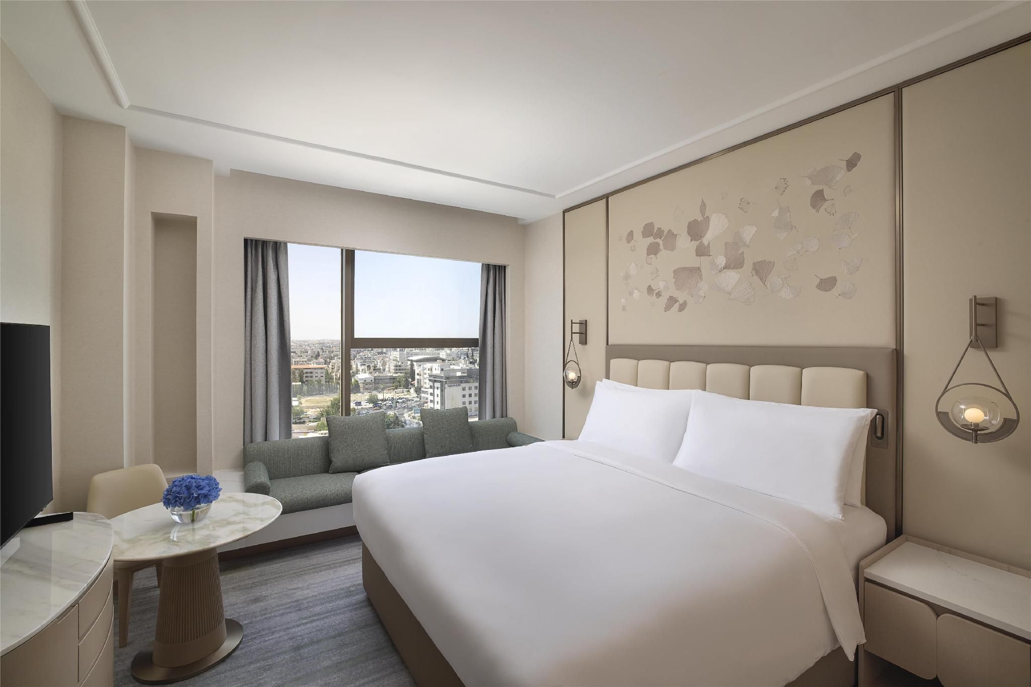 KING ONE BEDROOM SUITE