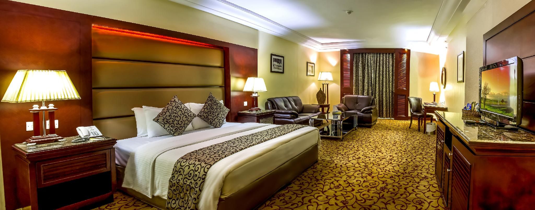 Deluxe Suite
