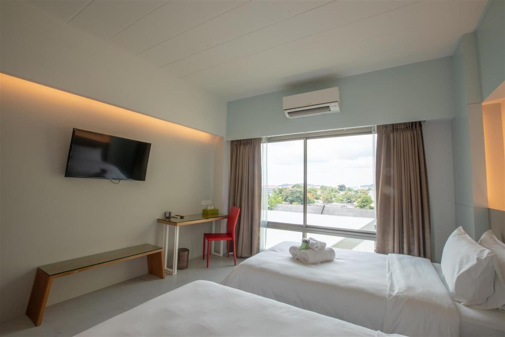 Deluxe Twin Room