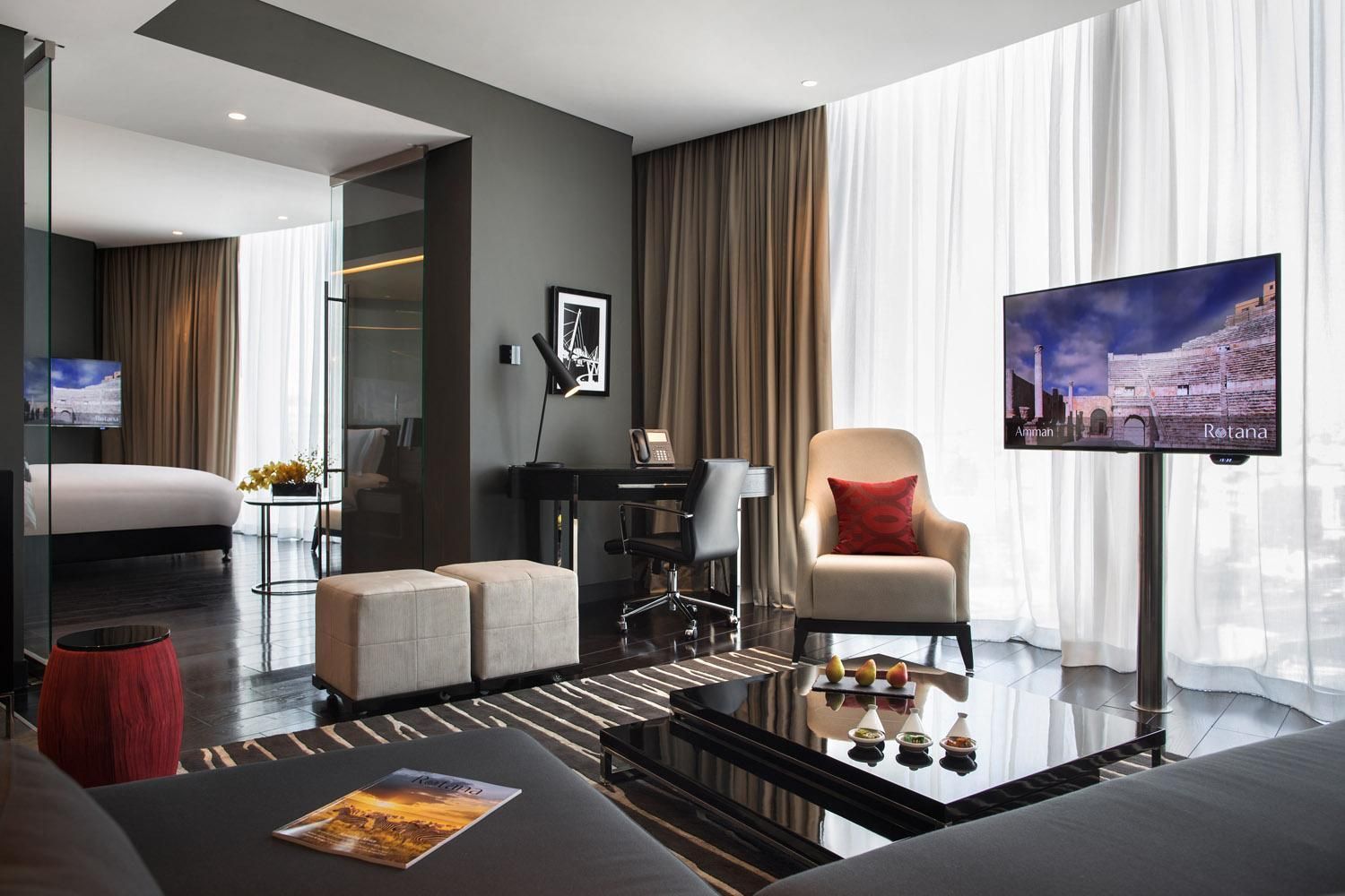 Club Rotana 1-Bedroom Suite