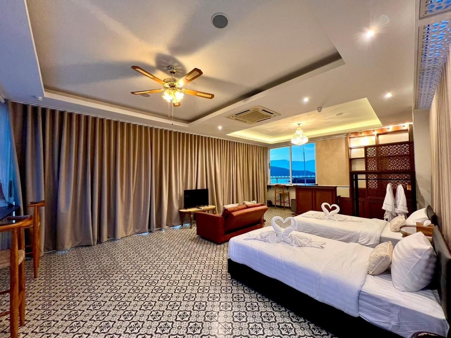 Twin Room with Sea View
