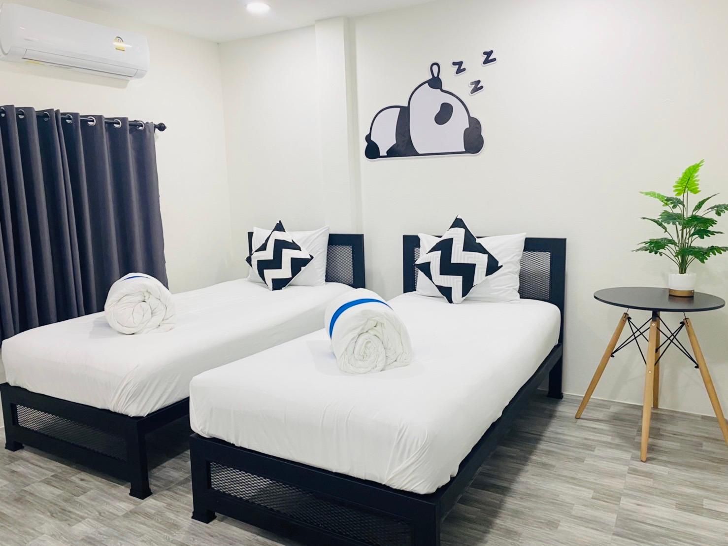 Standard Twin Room