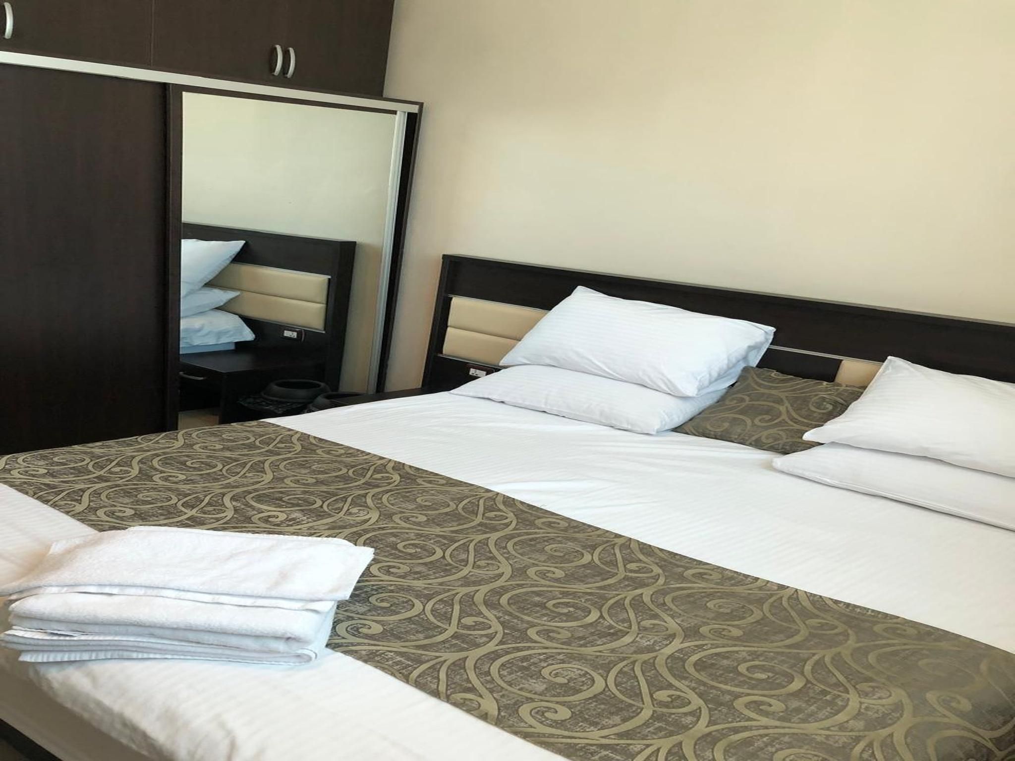 One Bedroom Apartment