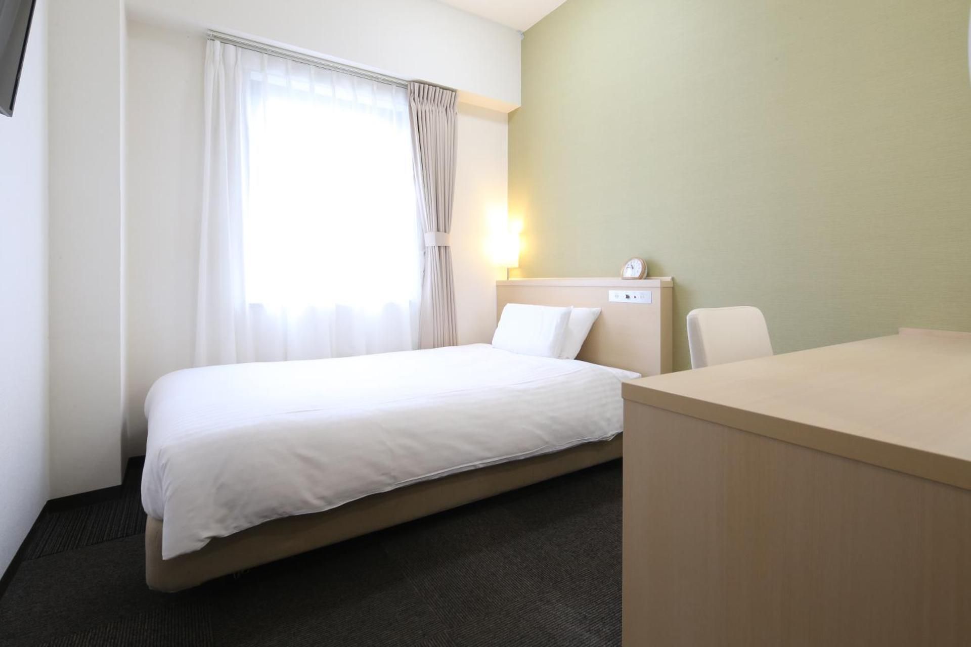 Single Room B - Non-Smoking