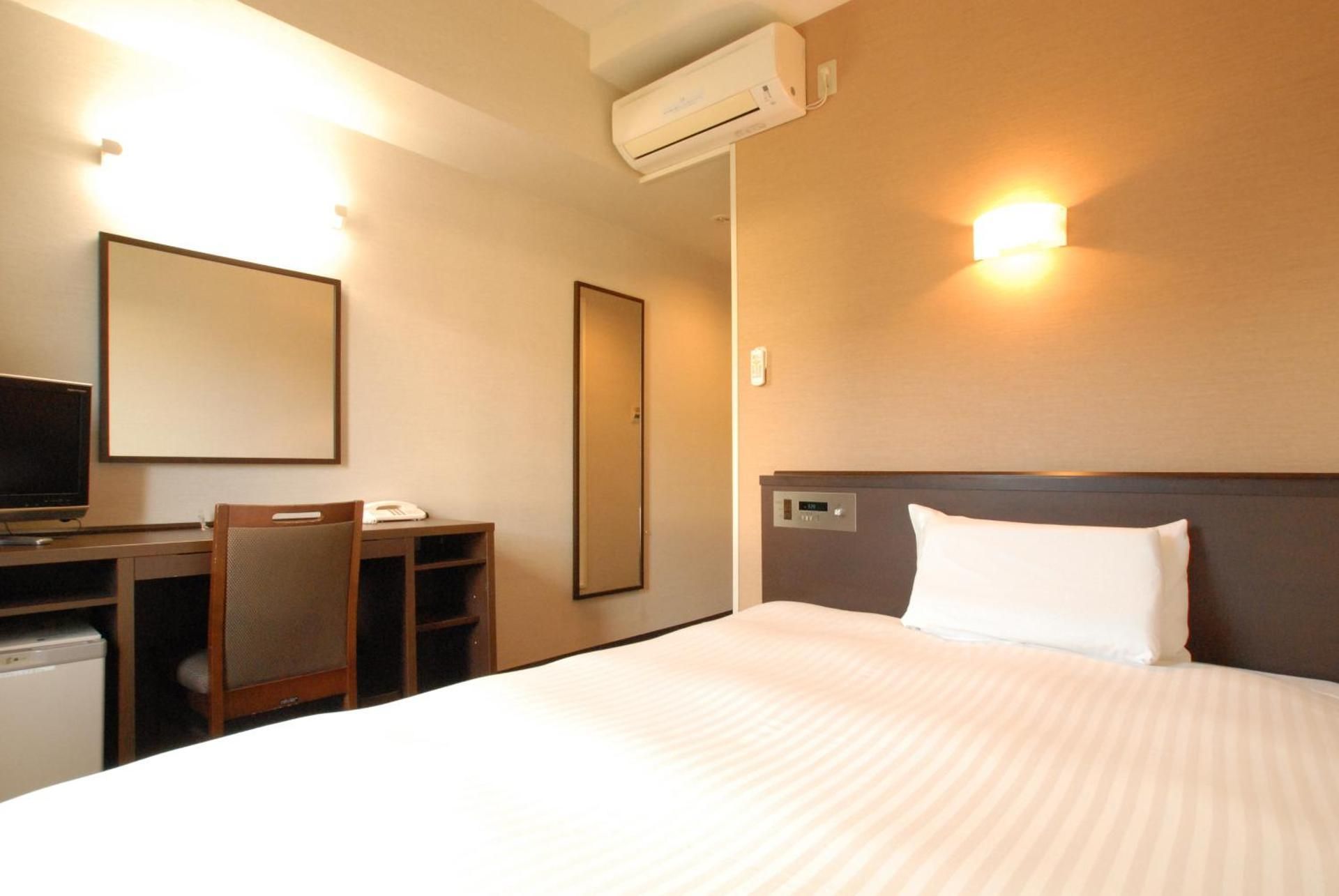 No-Room-Cleaning-Service - Double Room - Non-Smoking