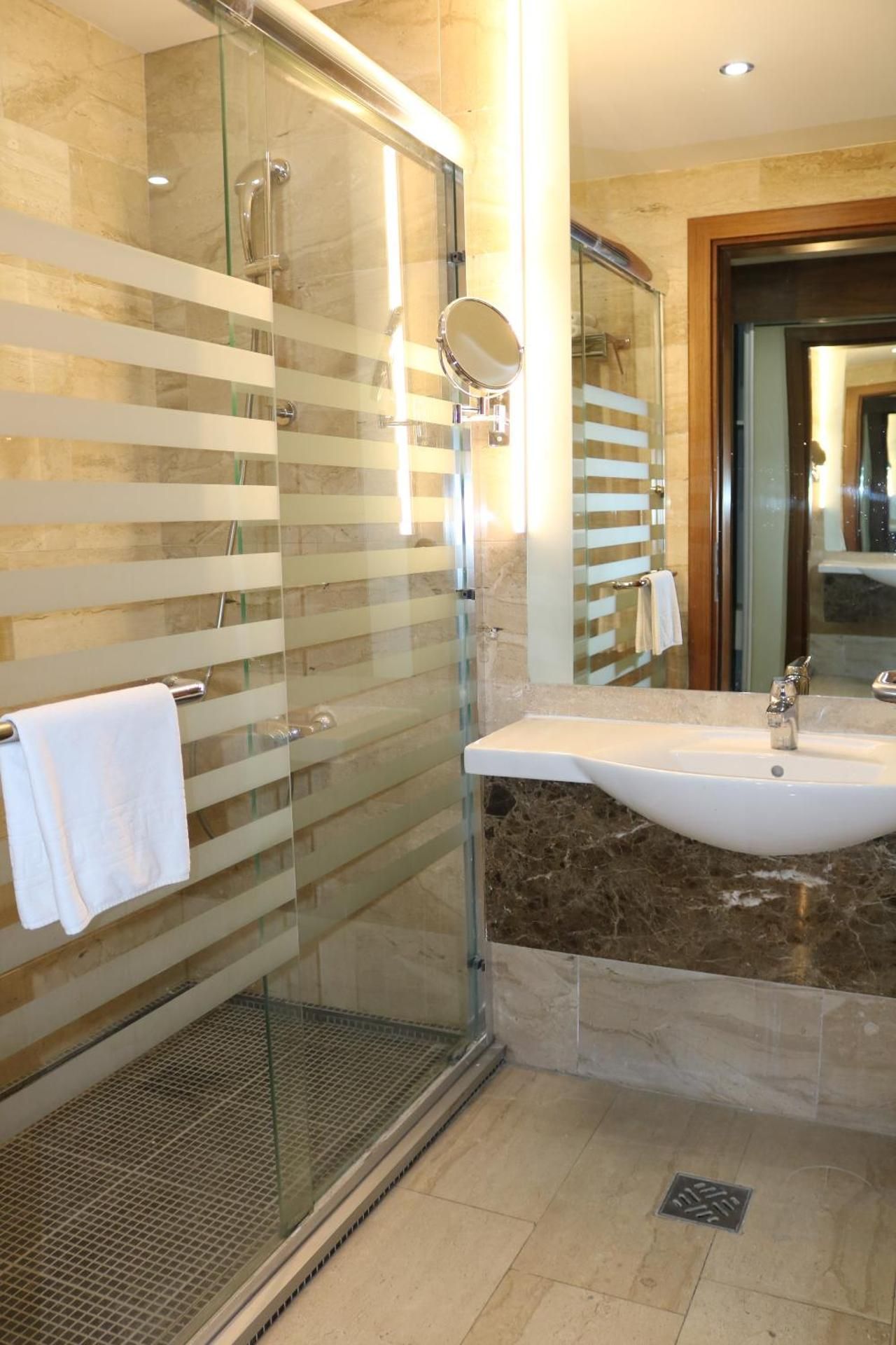 Olive Tree Amman Superior Twin Room 5