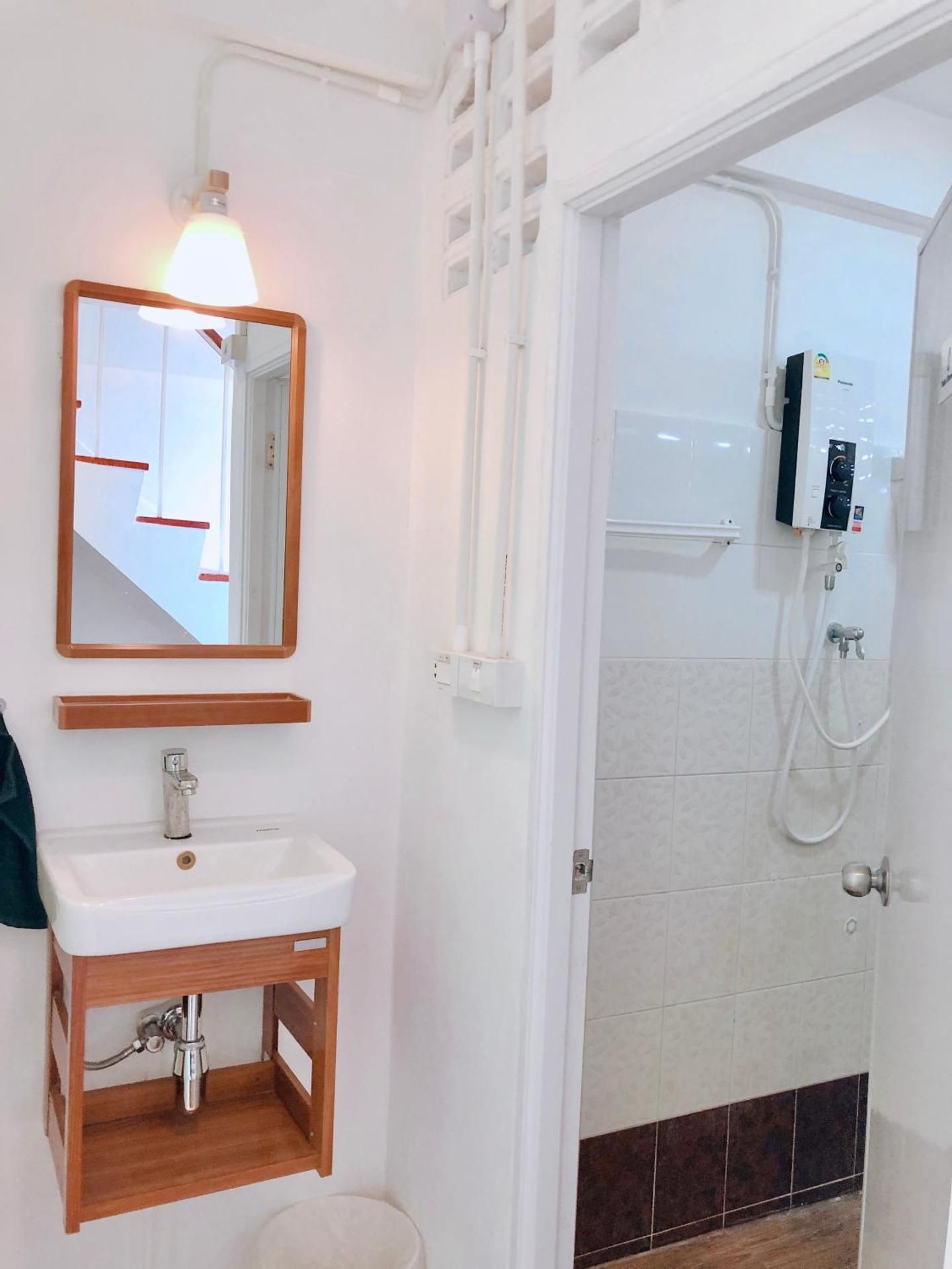 Twin Room with Private External Bathroom