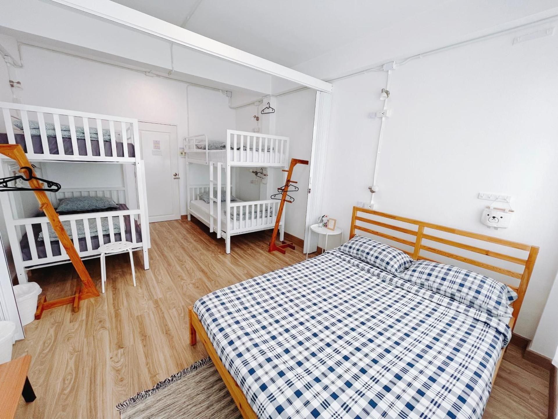 Quadruple Room with Private External Bathroom