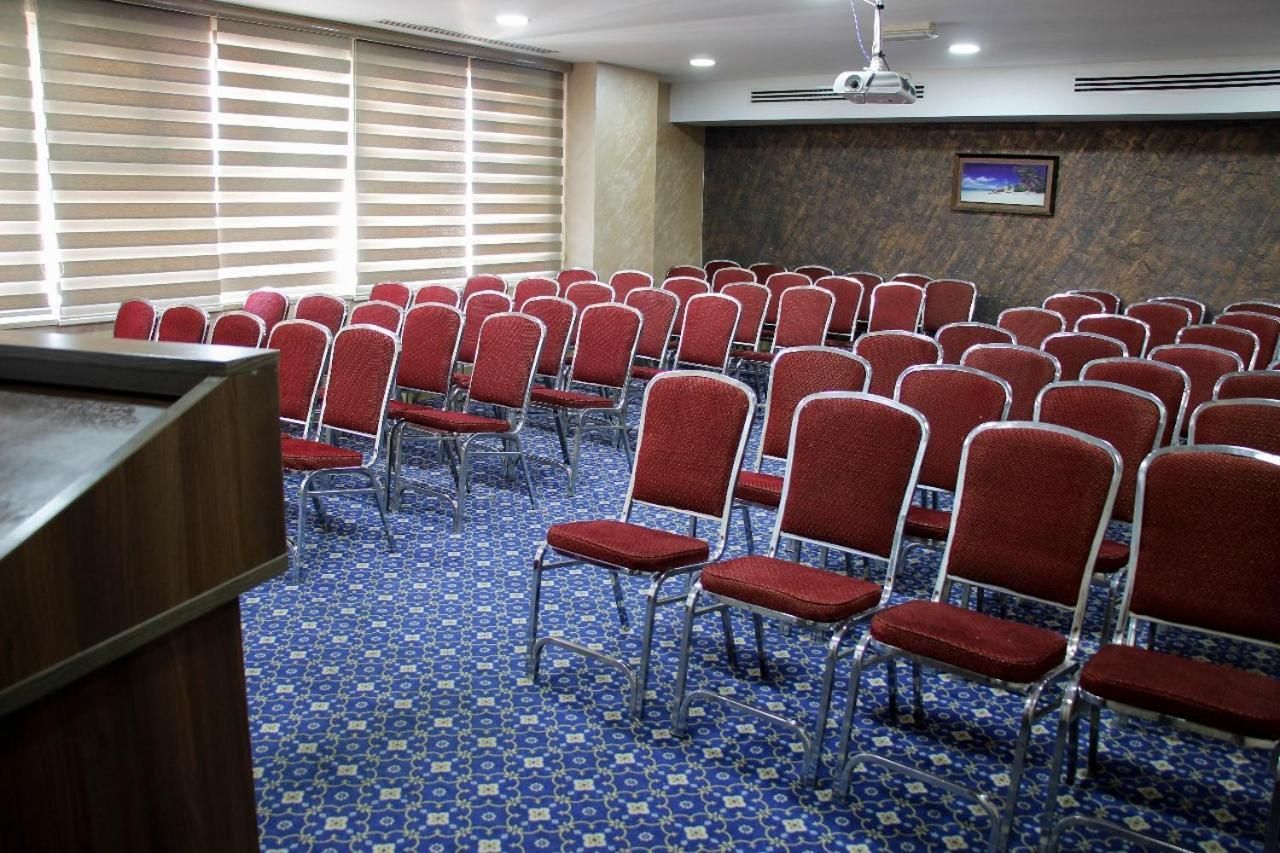 meeting room / ballrooms