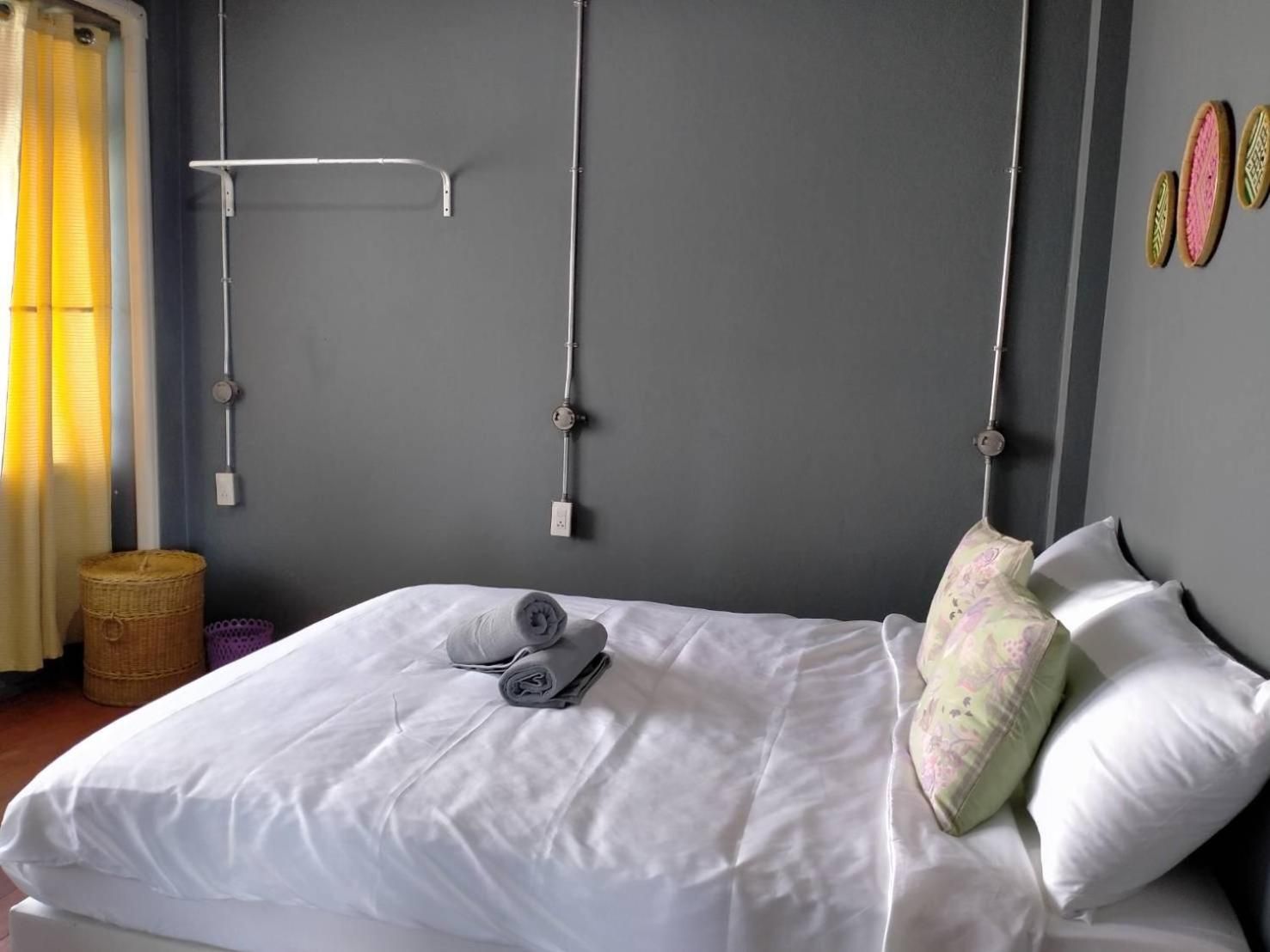 Queen Room with Shared Bathroom