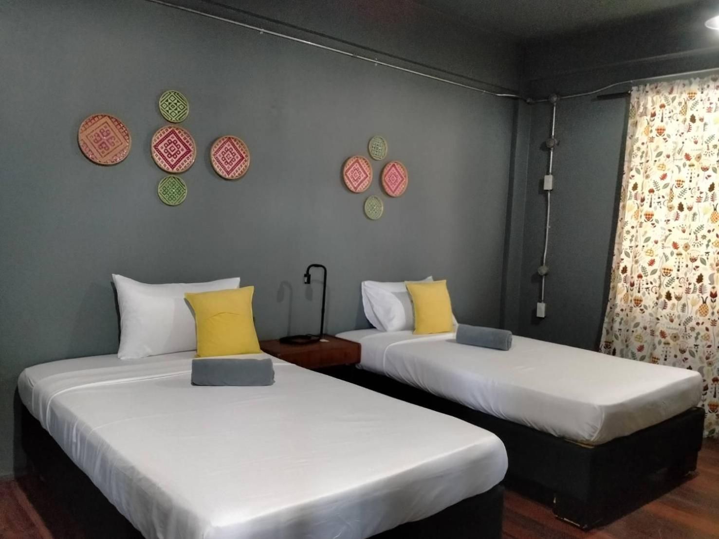 Standard Twin Room with Shared Bathroom