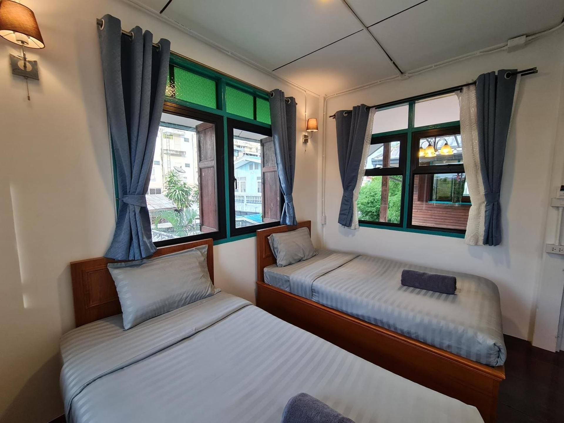 Twin Room with Private Bathroom