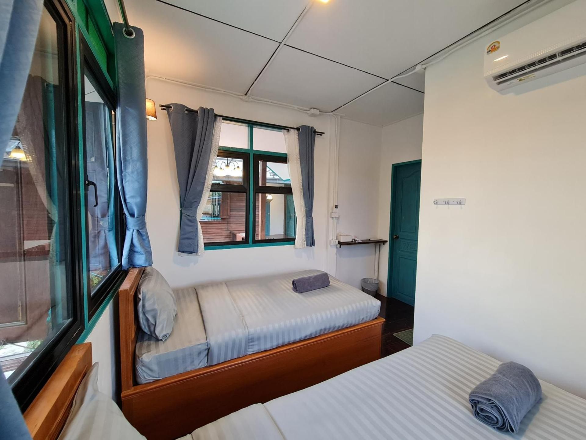 Twin Room with Private Bathroom