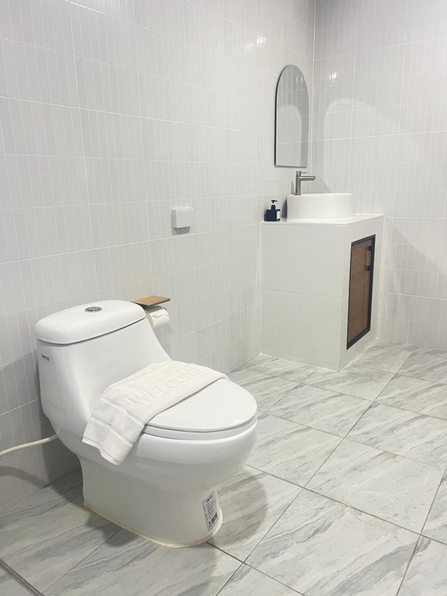 Twin Room with Private Bathroom