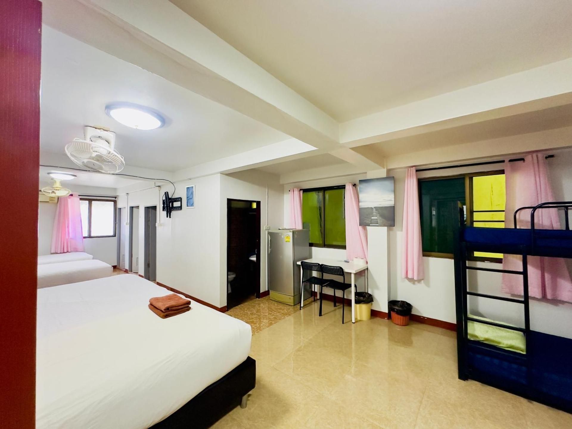 Deluxe Family Room
