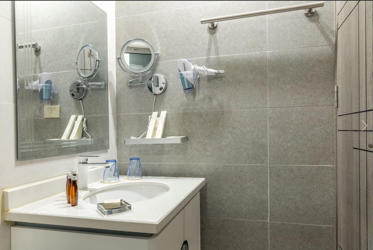 Opal Hotel Standard Twin Room 3