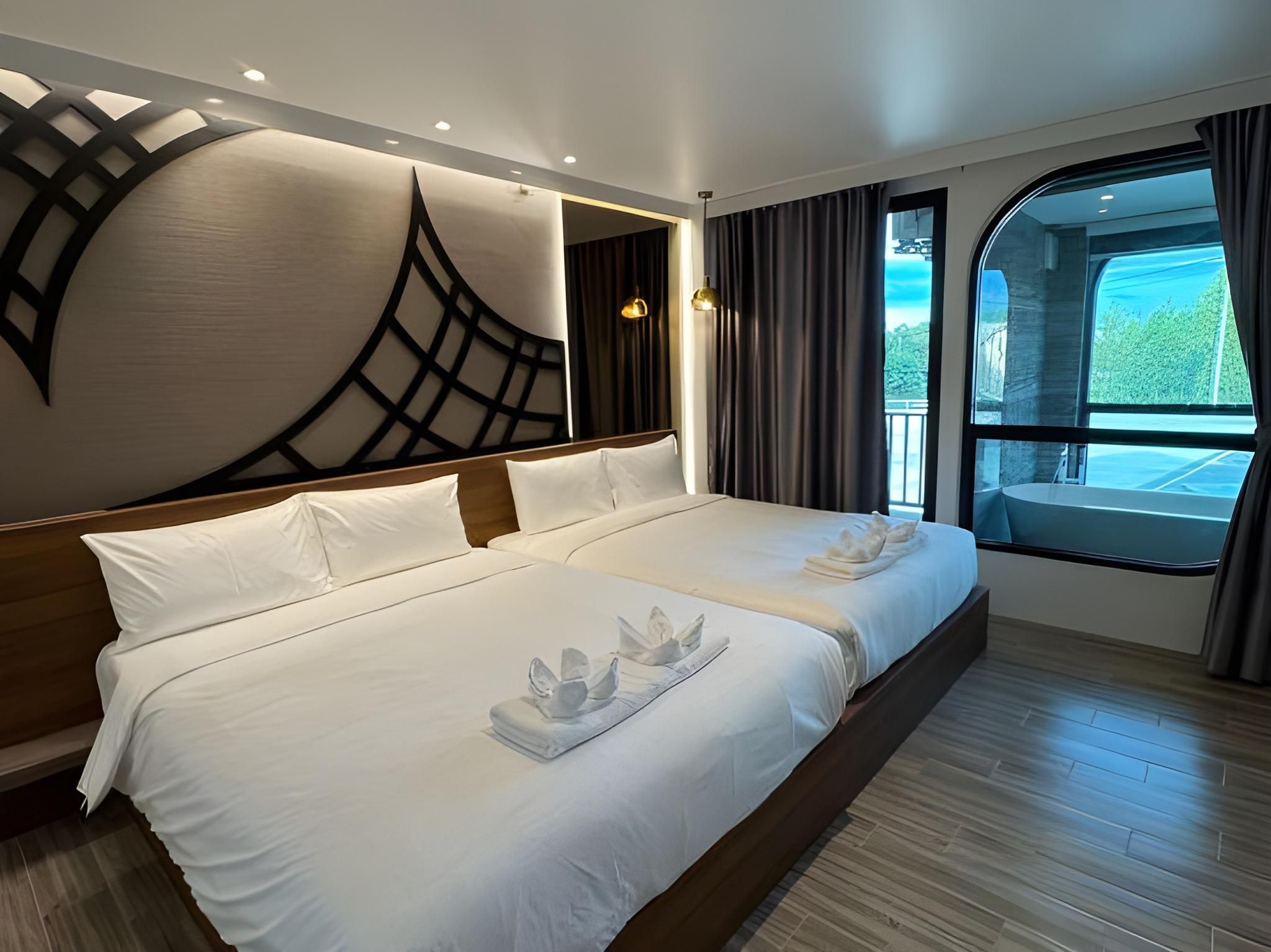 S3 Ayutthaya Hotel Junior Suite with Pool Access