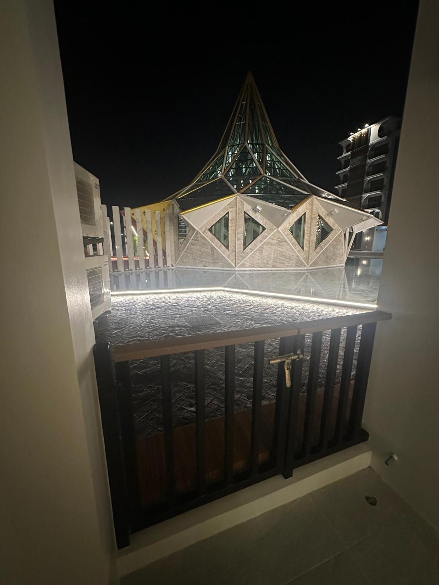 S3 Ayutthaya Hotel Junior Suite with Pool Access 2