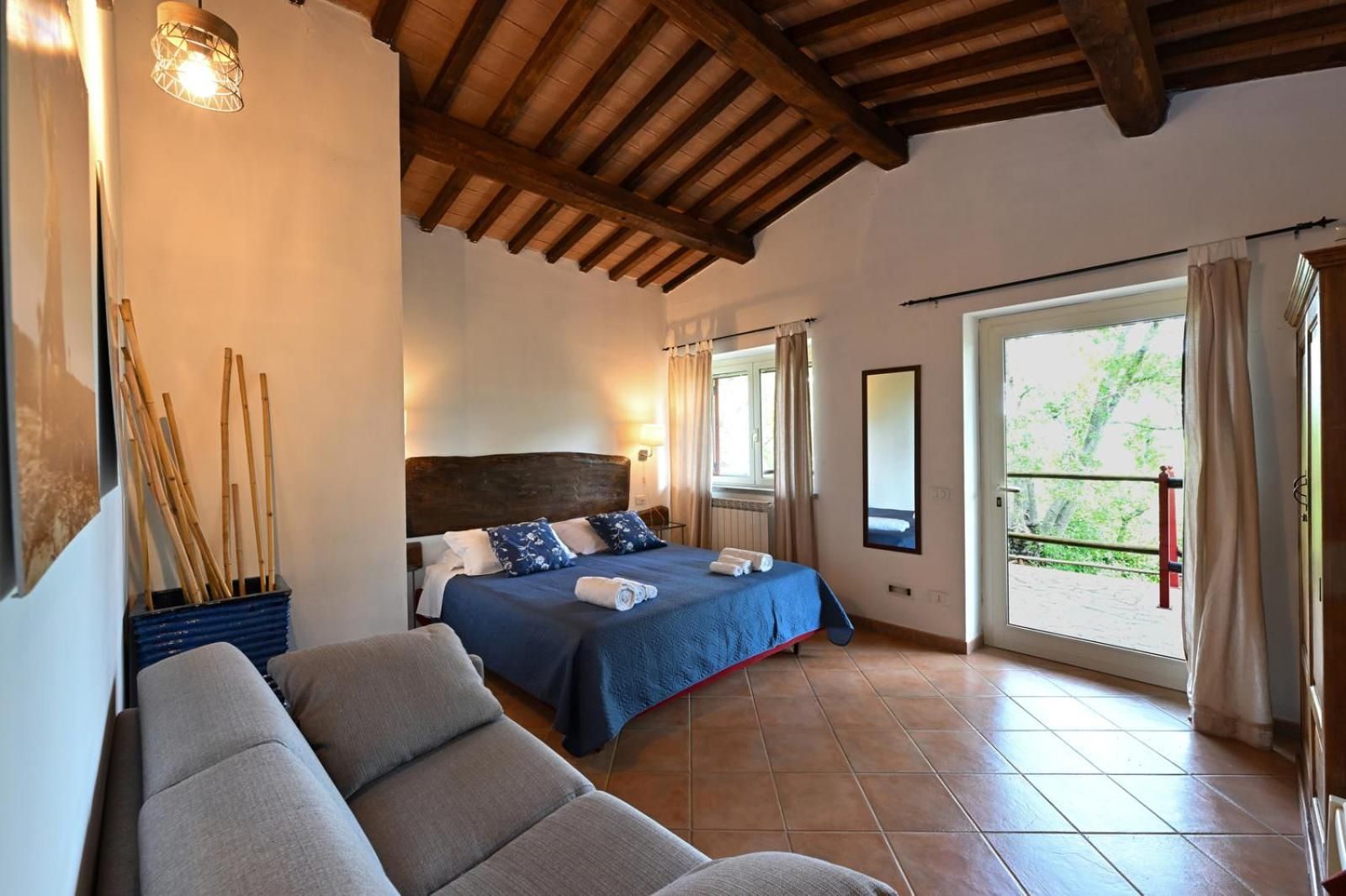 Family Room with Garden View