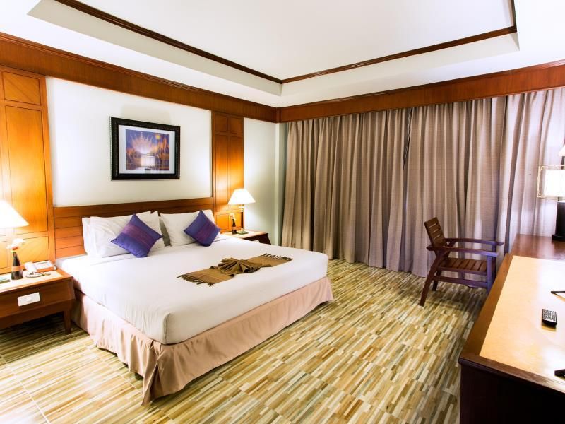 2nd Floor Deluxe Room