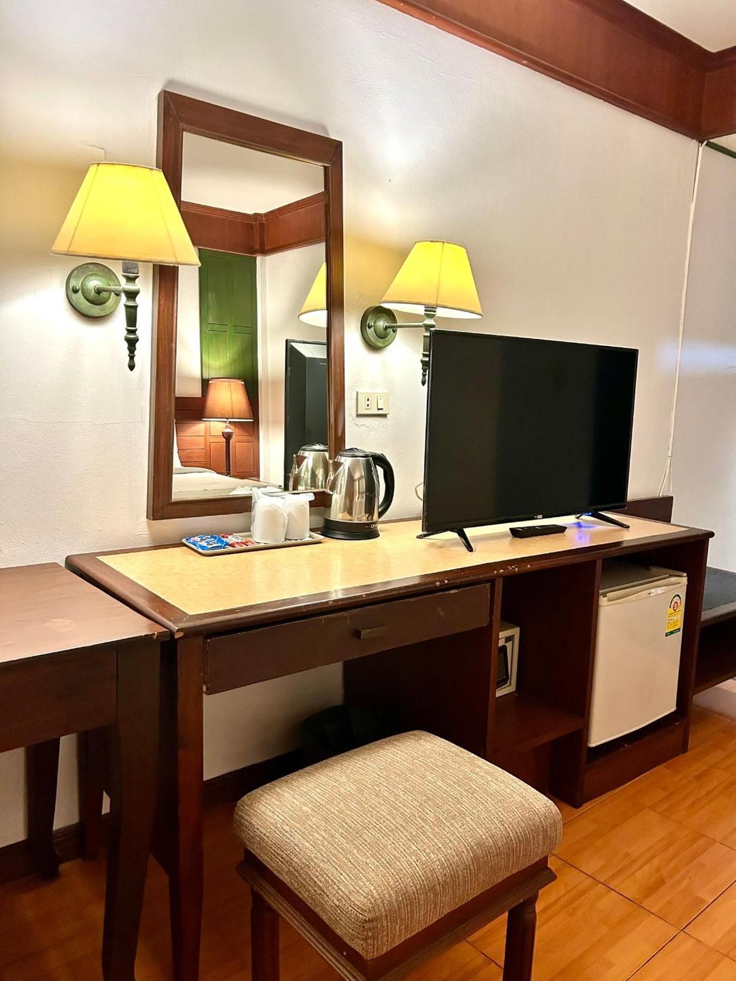 Economy Twin Room