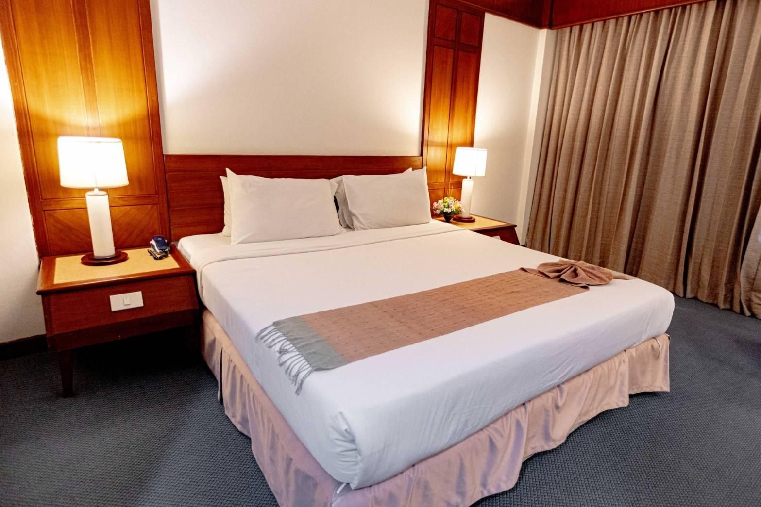 At Ayutthaya Hotel 2nd Floor Standard Room 2