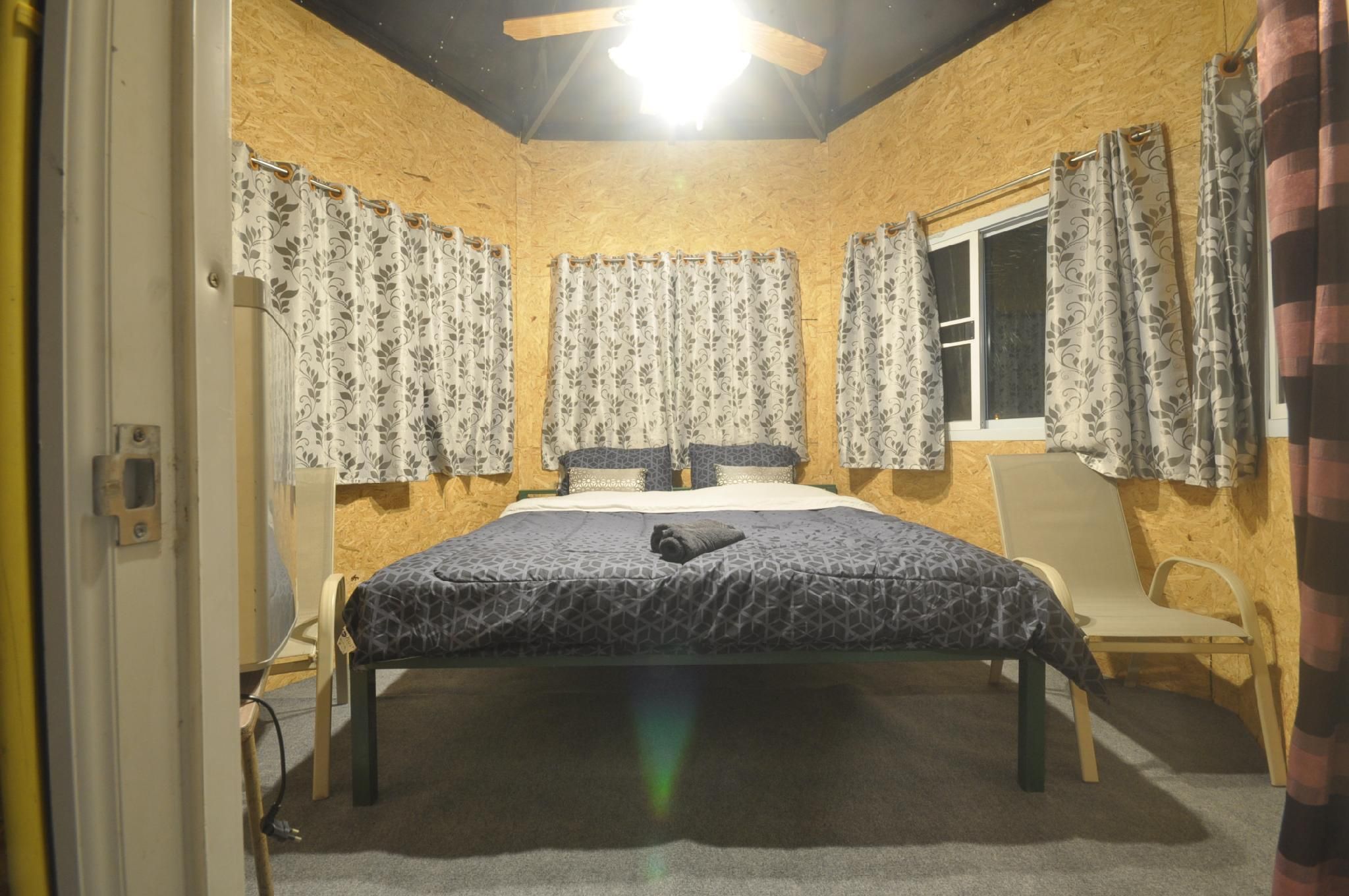 Deluxe Riverview King