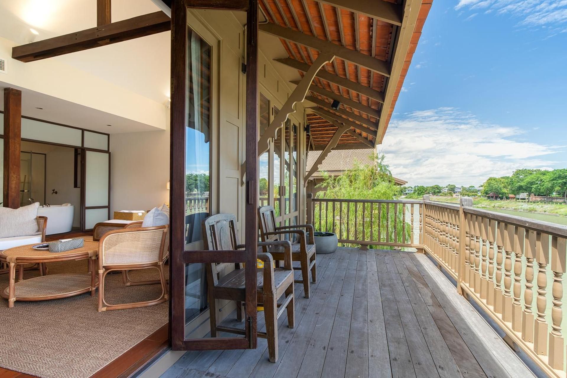 Syama Residence King Room with Balcony 2