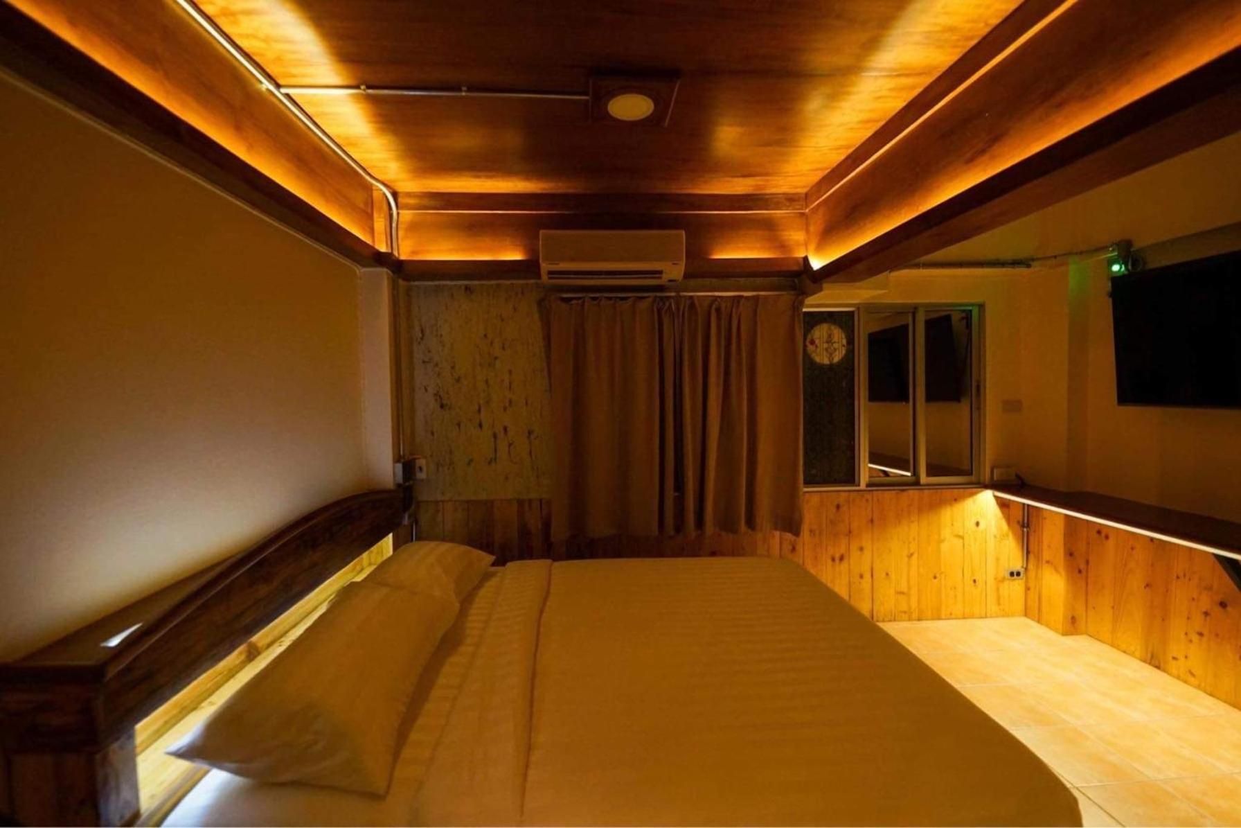 Vintage54 Hotel Ayutthaya Deluxe