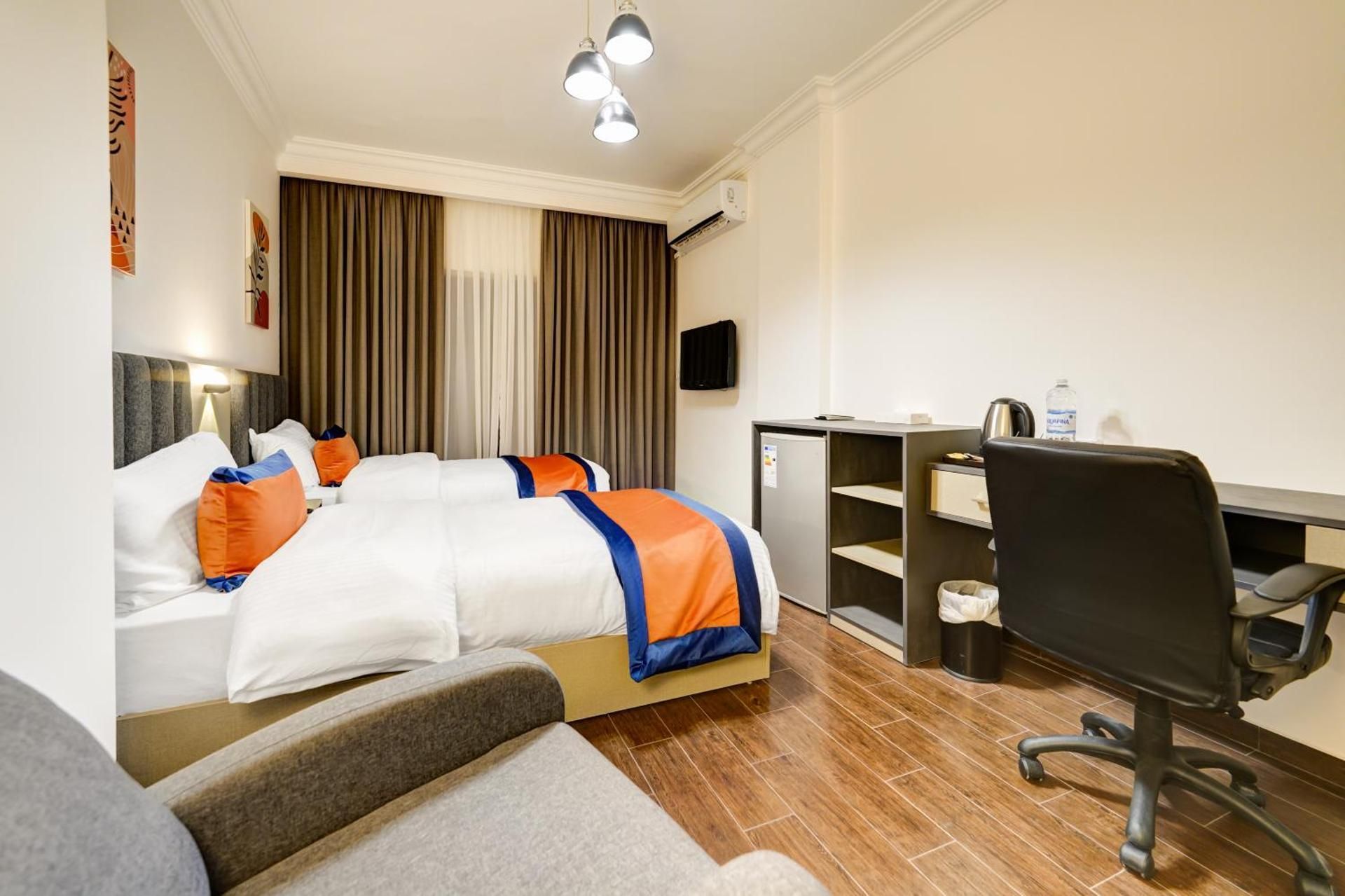 Standard Twin Room