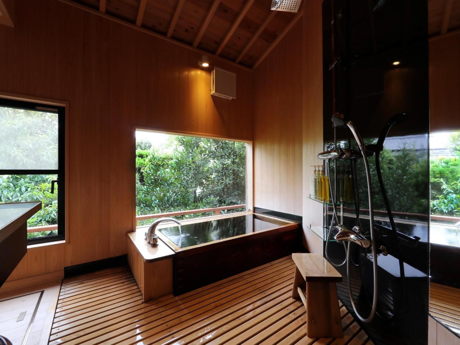 Japanese-Style Room