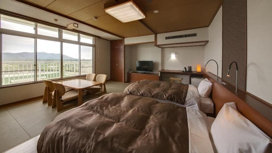 Twin Room with Tatami Area - Non-Smoking