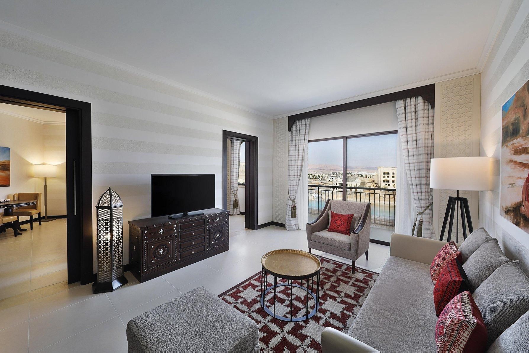 Classic, Junior Suite, 1 King, Balcony