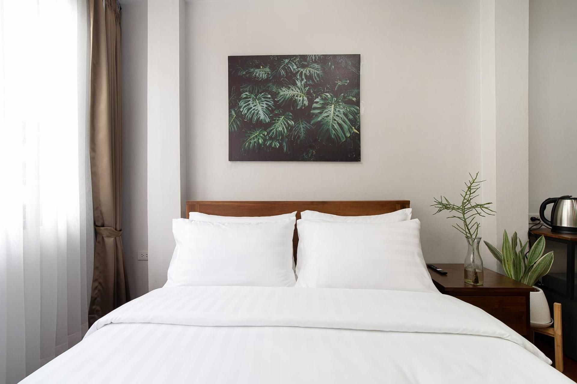 Deluxe Queen Room