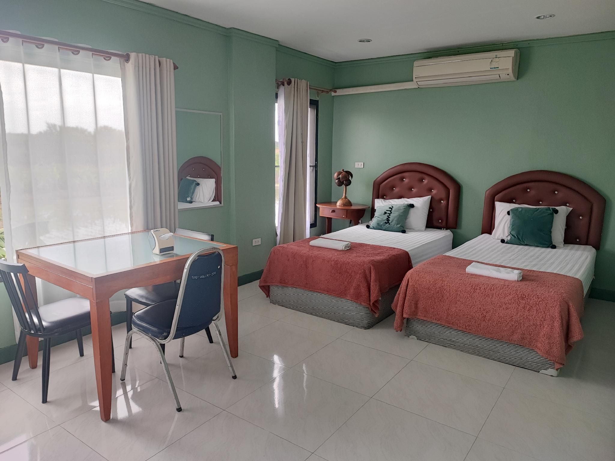 Rak Bua Hotel Twin Beds Standard Garden View High Floor
