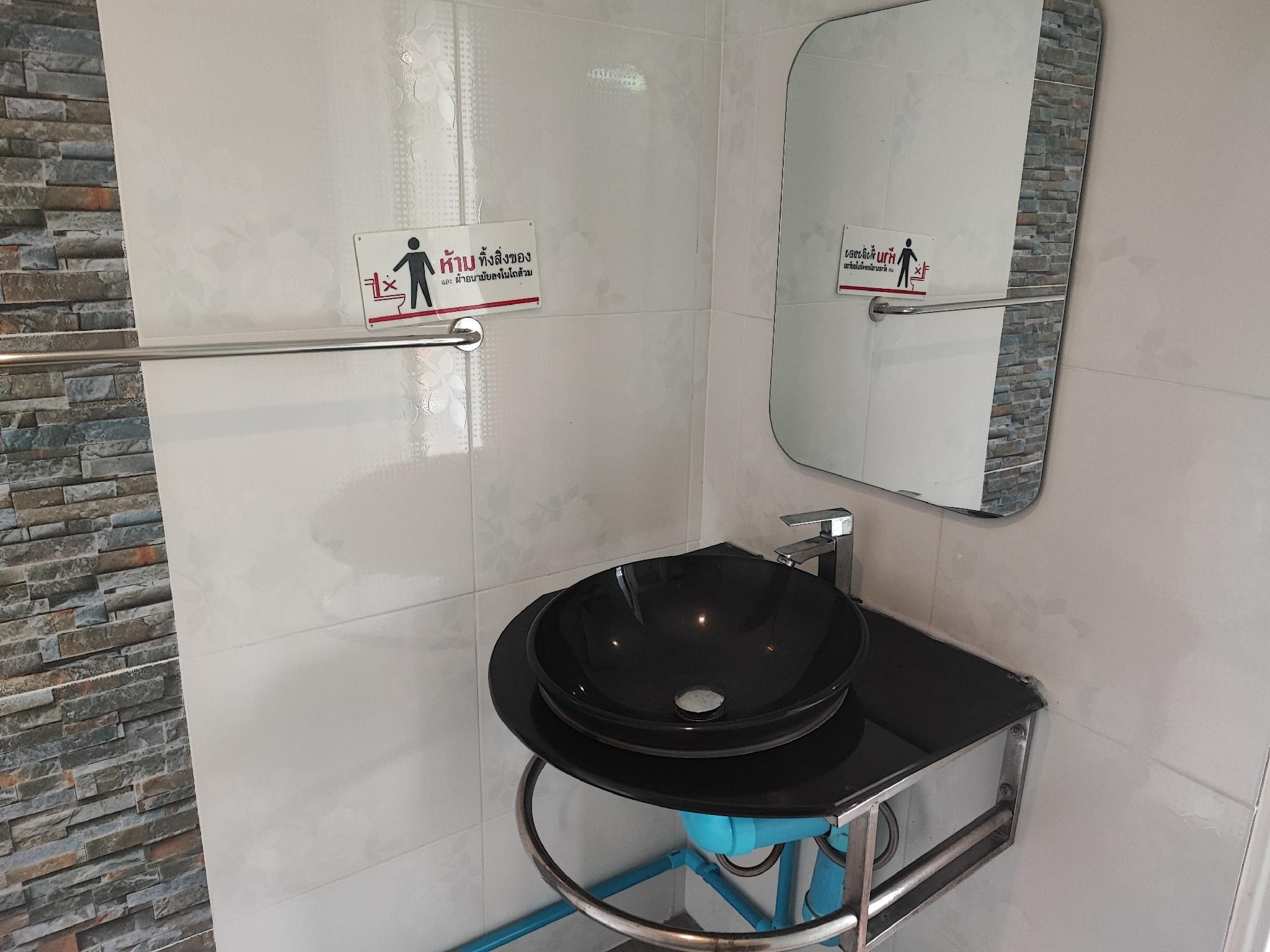 Rak Bua Hotel Junior Suite One Bedroom 2