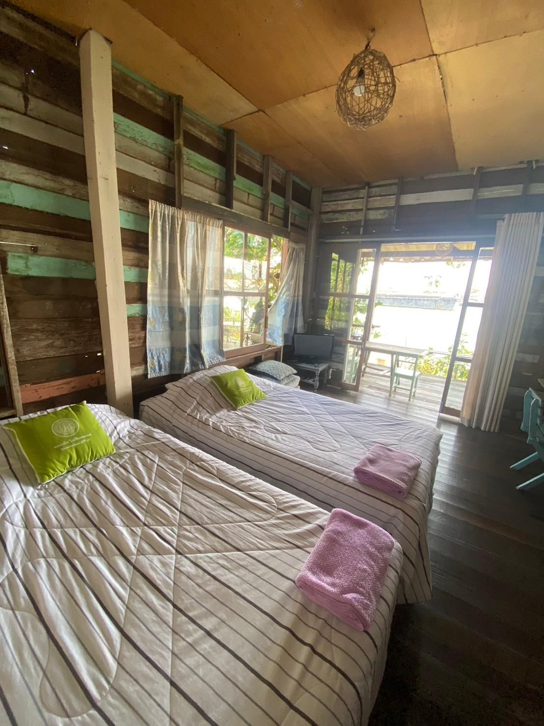 Cozy Twin Nest
