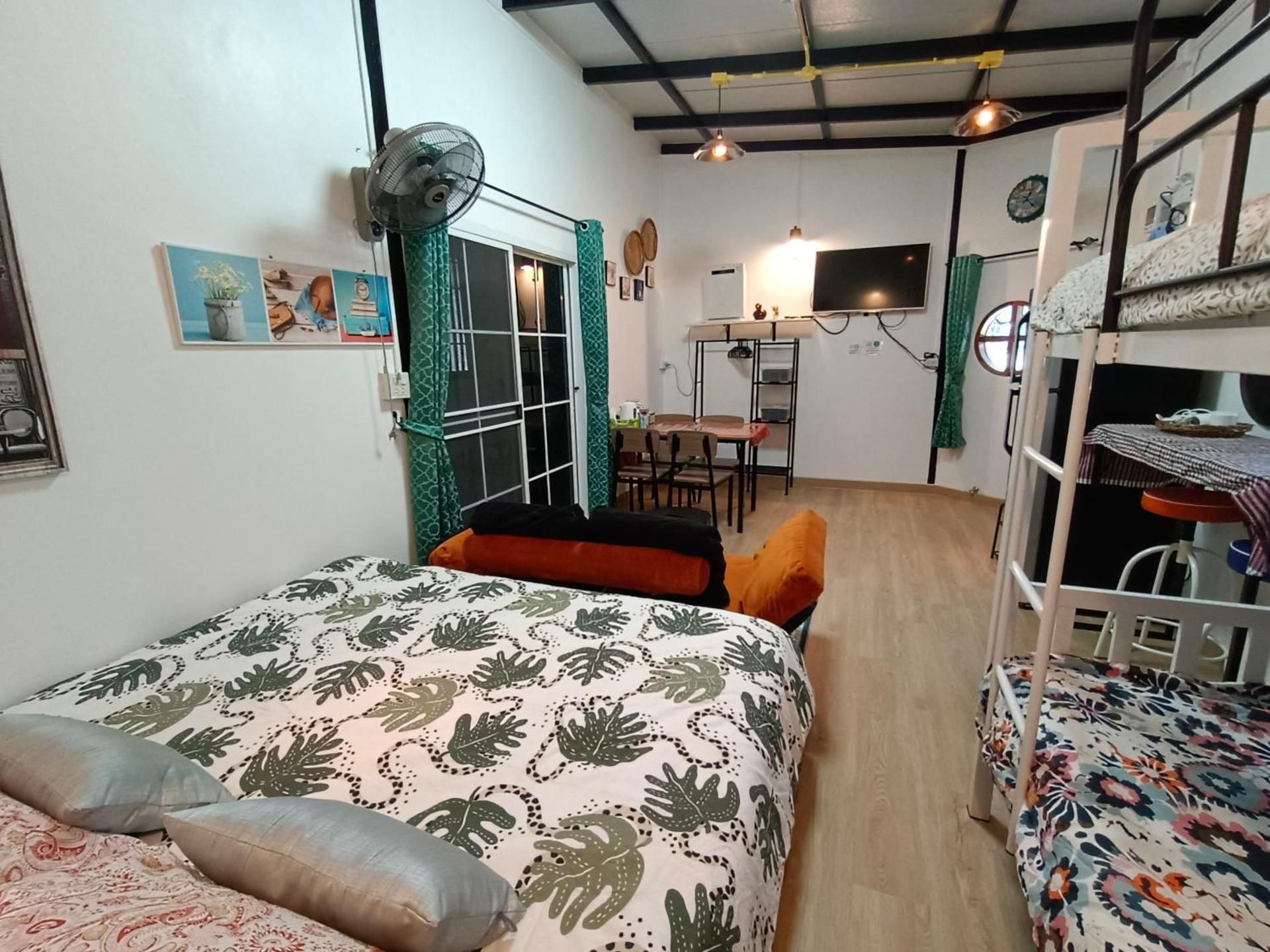 Economy Quadruple Room with Shared Bathroom