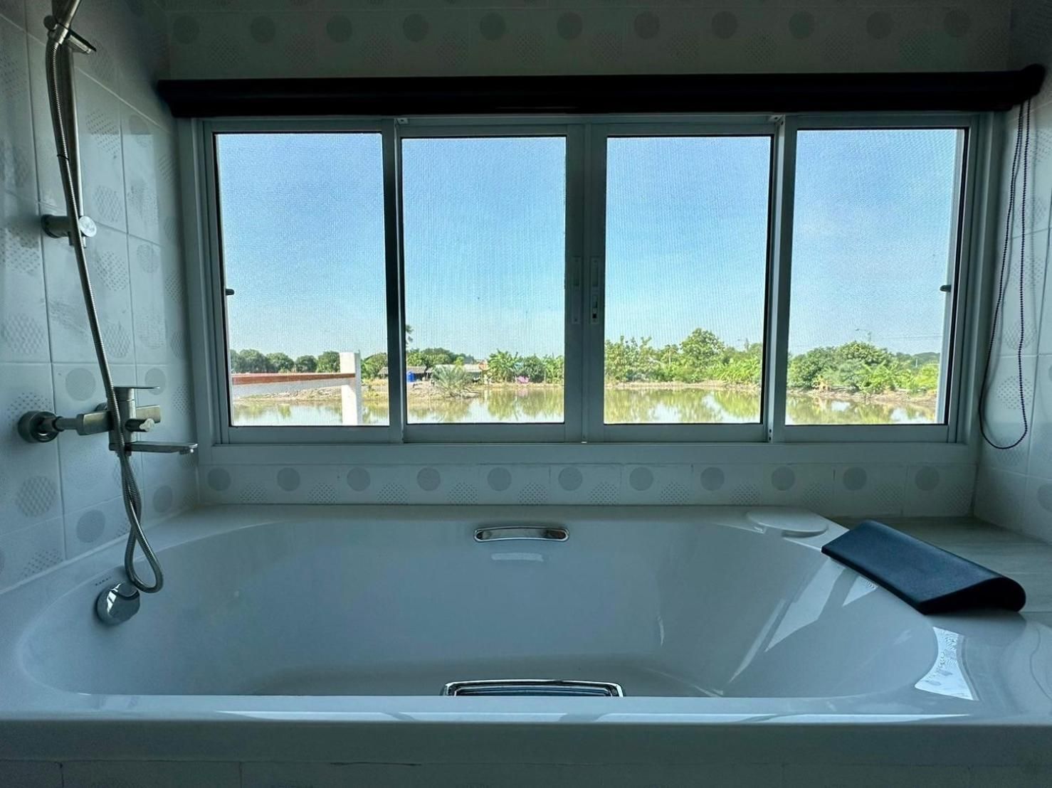 One-Bedroom Villa