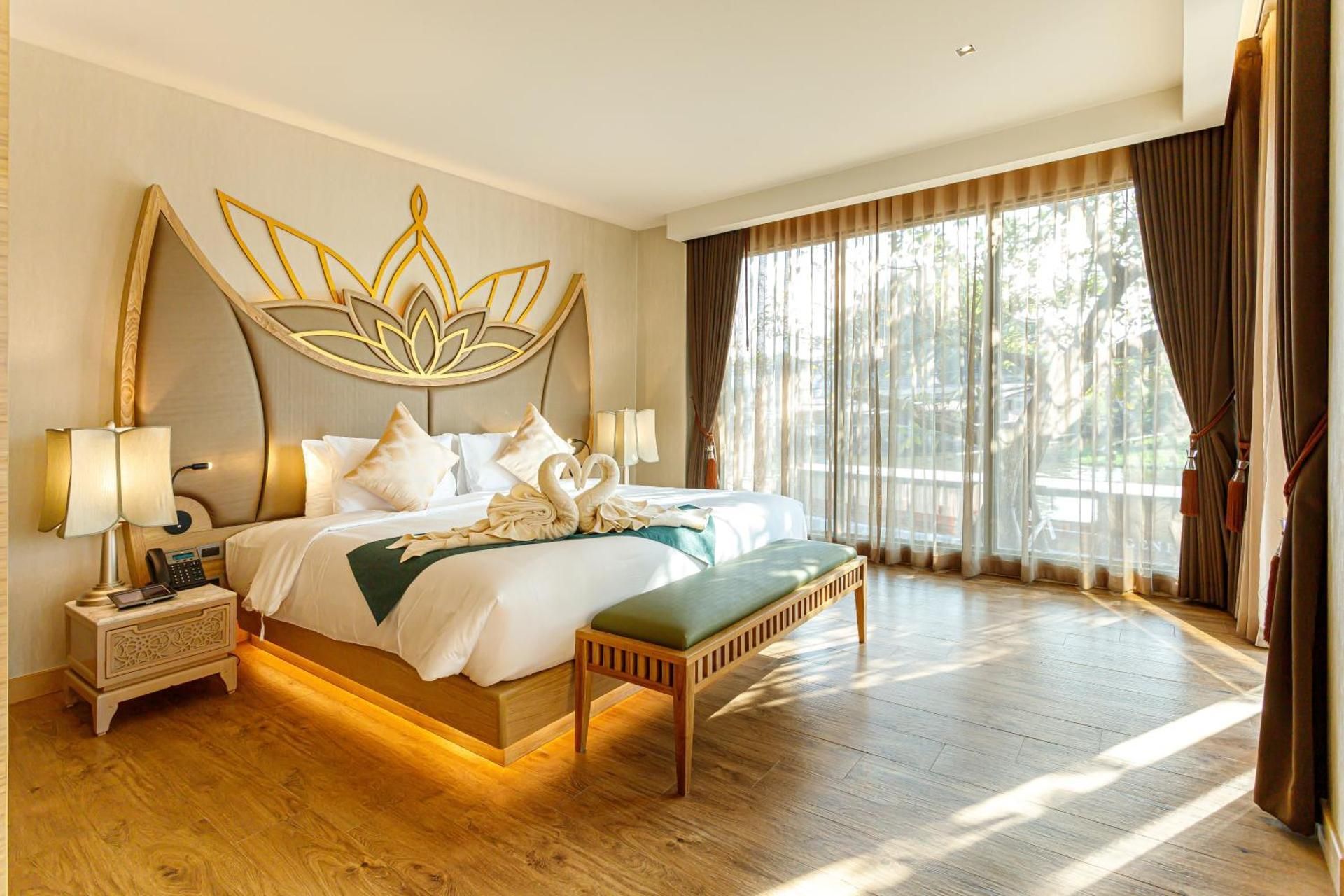 W1@Bangkoknoi Pool Suite