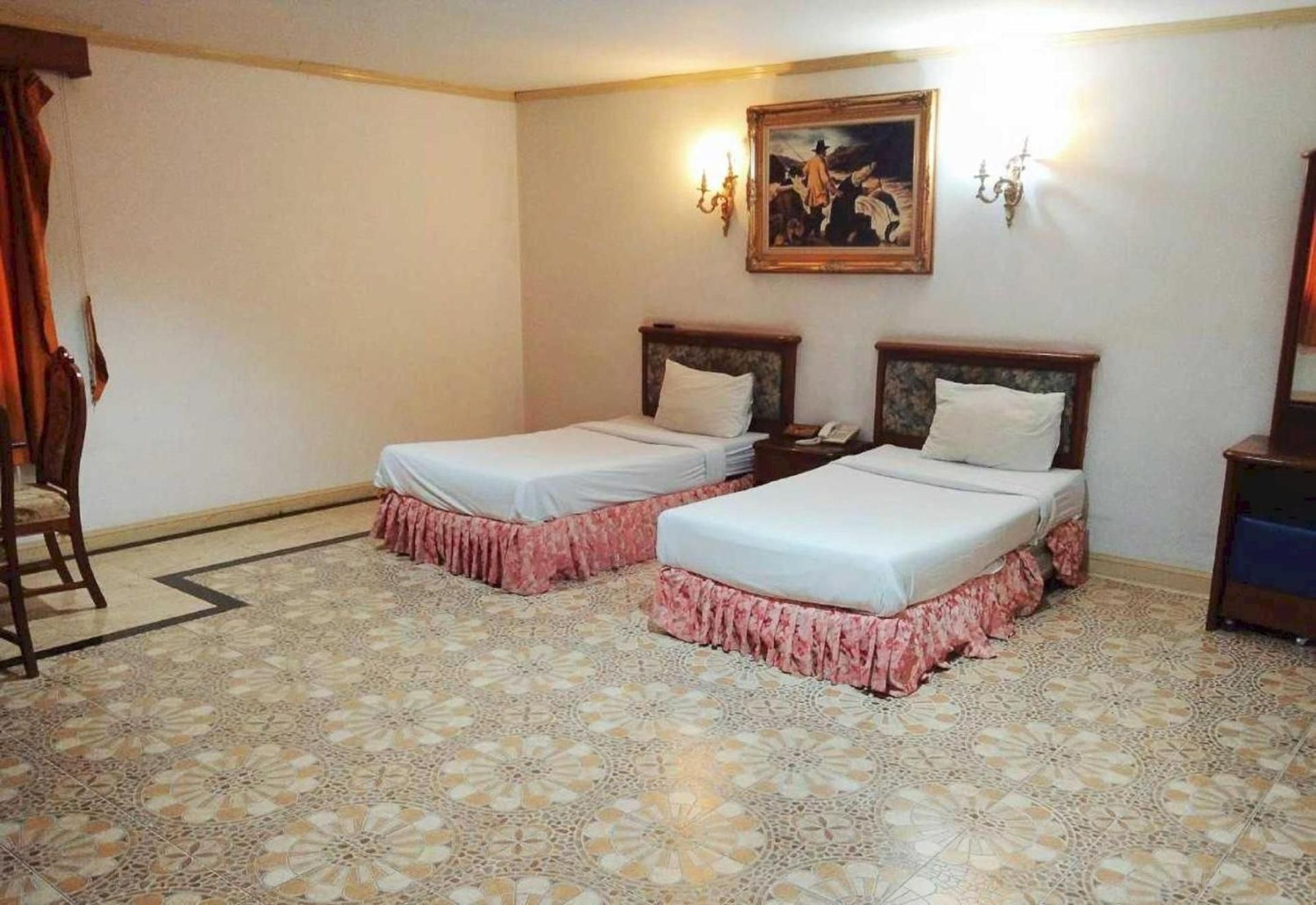 Small Twin Room