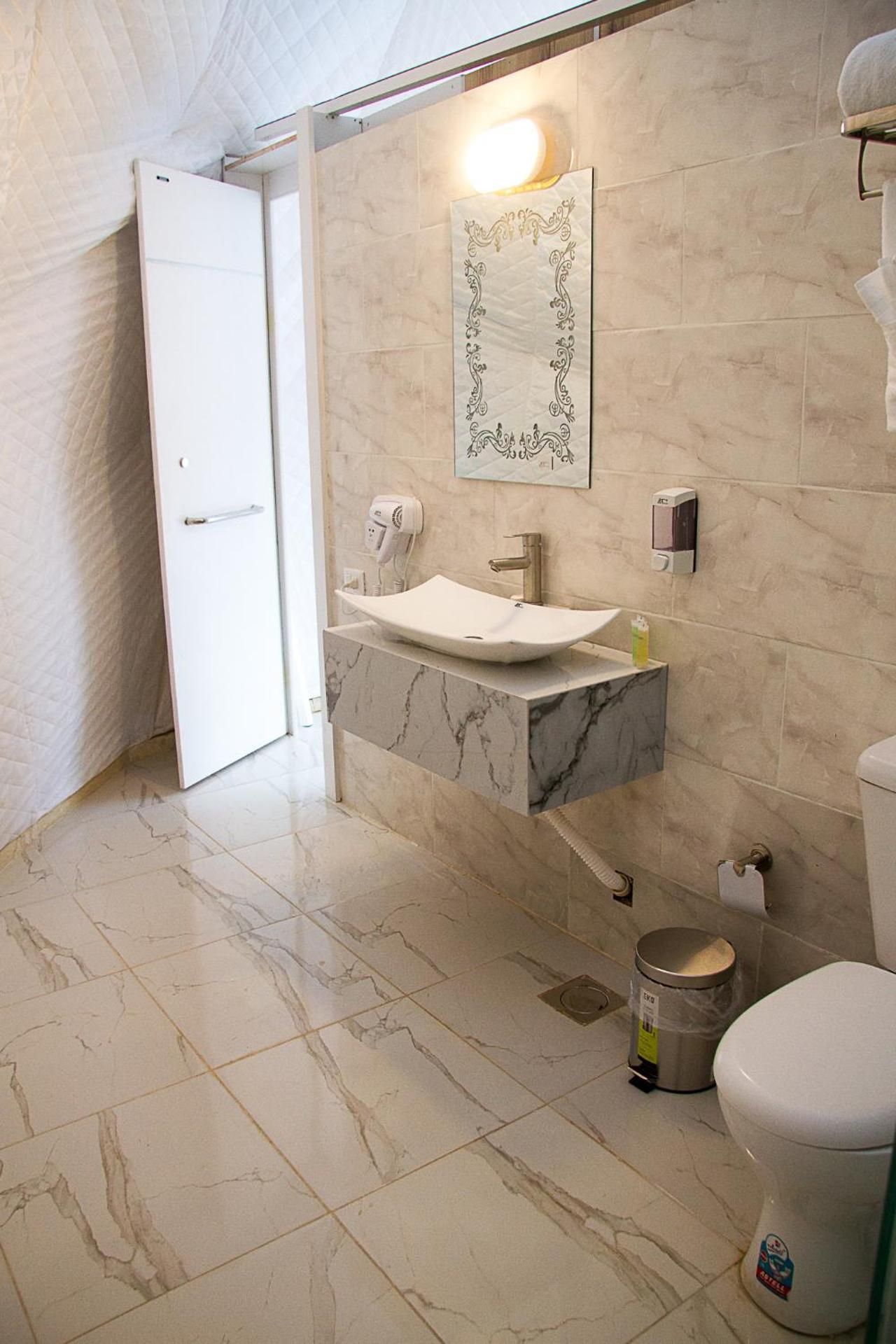 Desert Season Camp Double Room with Mountain View 3