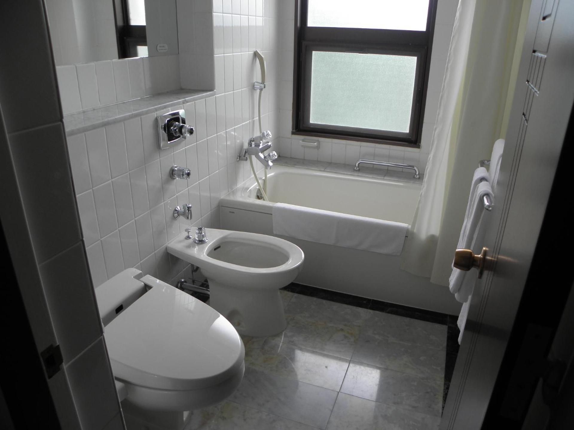 Suite with Mountain View